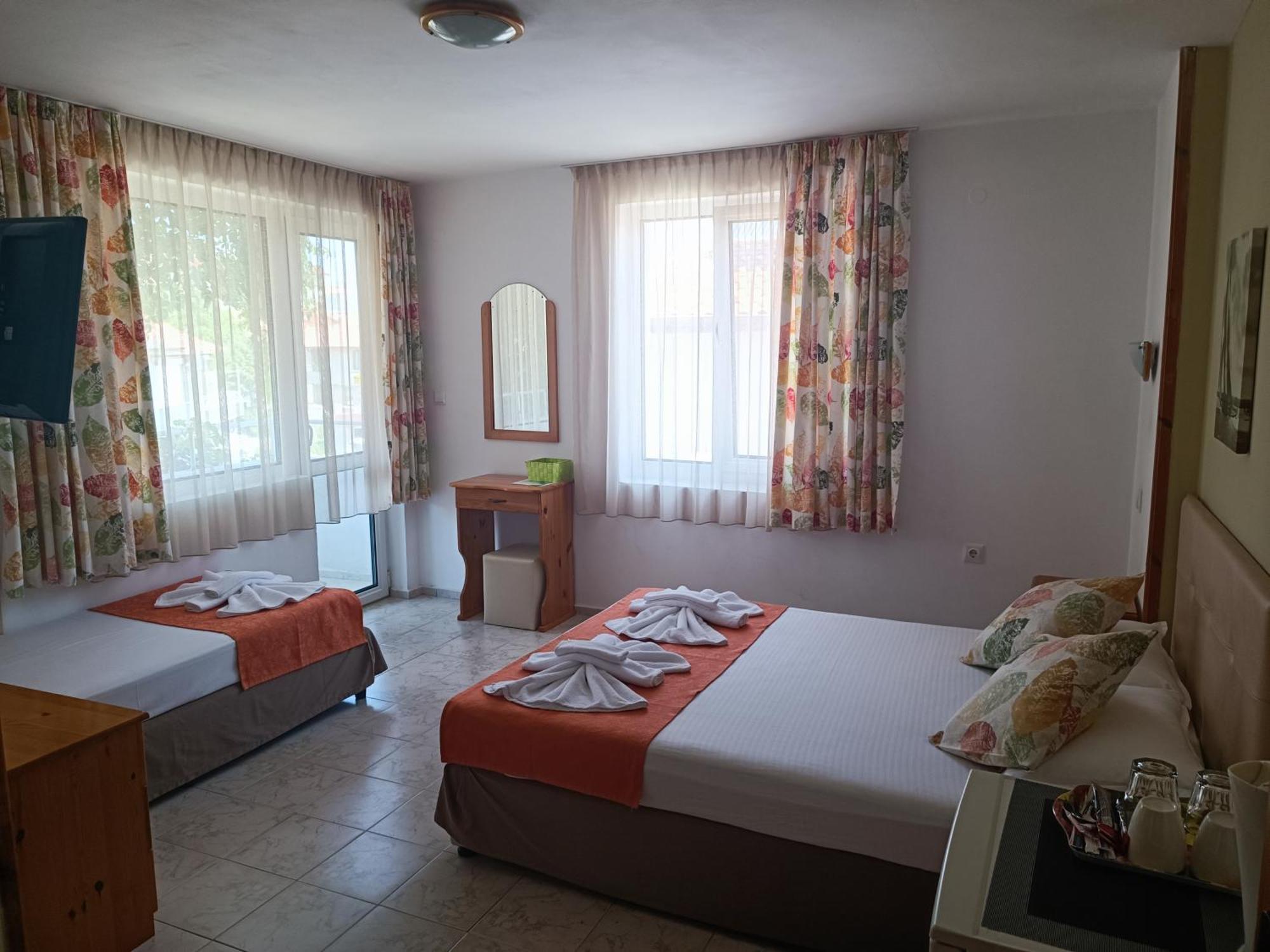 Family Hotel Sofi Süzebolu Dış mekan fotoğraf